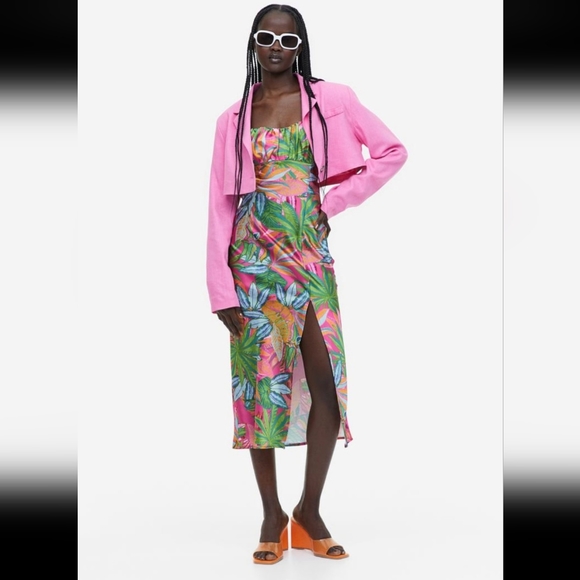 🩷 Patterned Satin Dress - Picture 5 of 10